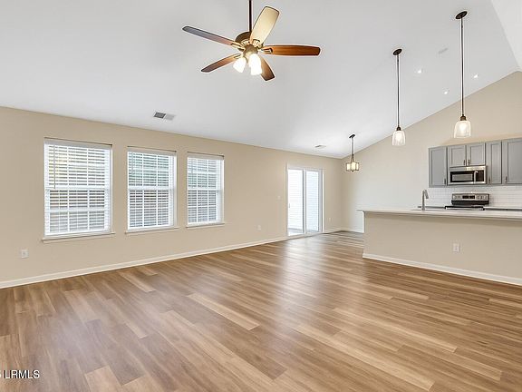 5th image of 19 Grove Way