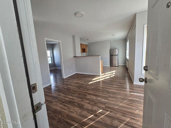 5th image of 9 Bayard St #2R