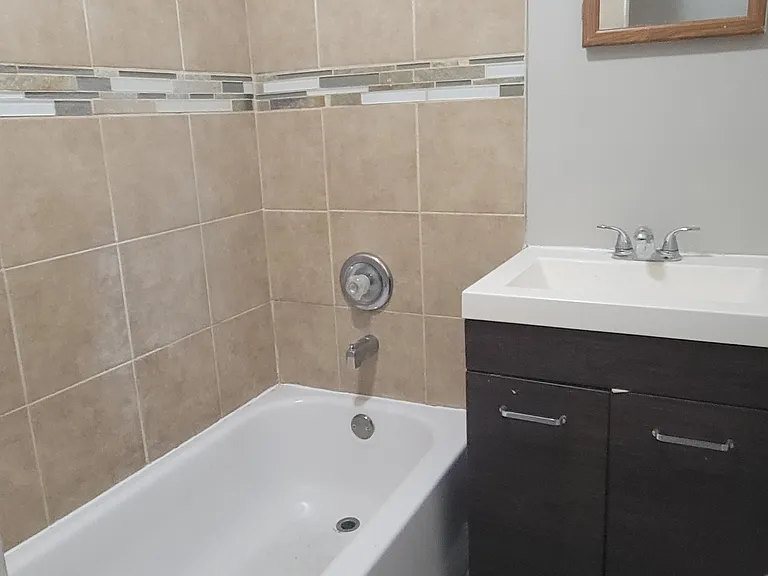 22230 Latonia Ln — Photo 8