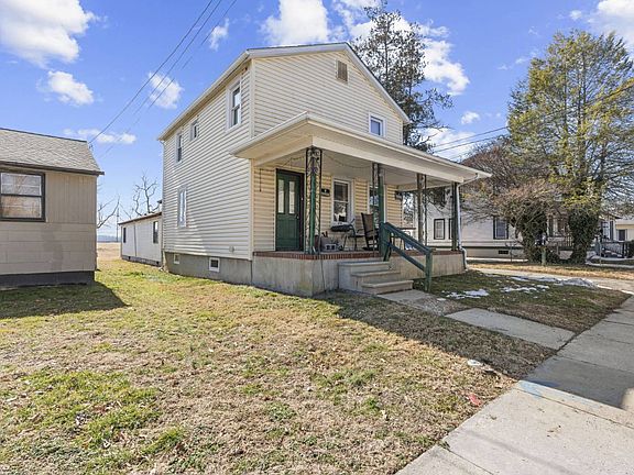 2nd image of 242 Mackall St