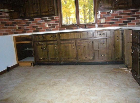 3rd image of 3400 Sylvan Dr