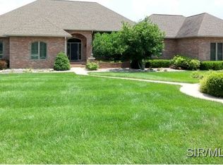 5007 Foxland Ct, Alton, IL 62002