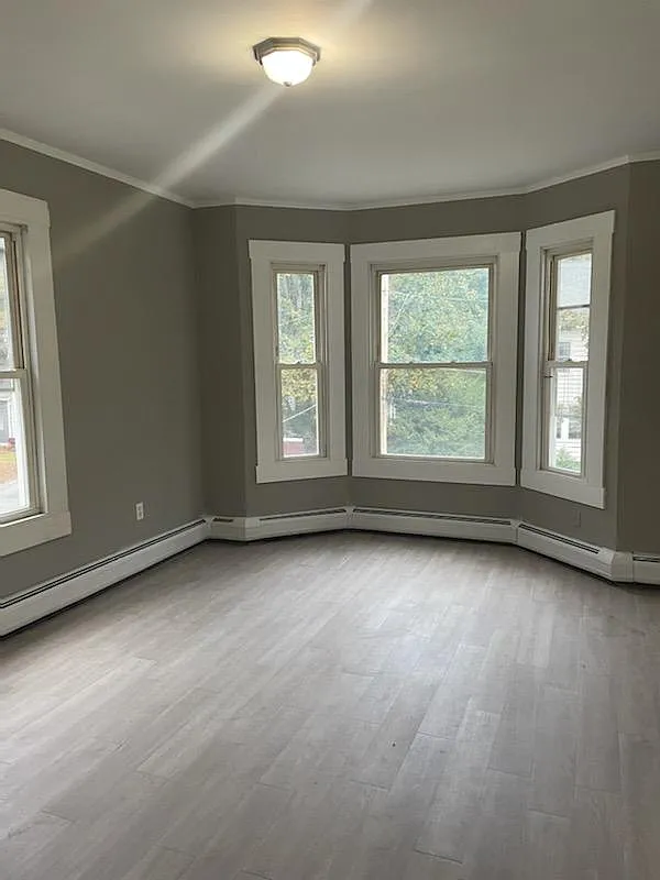 3 bed, $1,500 — Photo 1