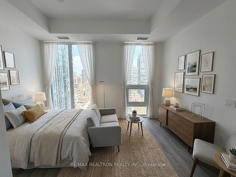 100 Queen St E #2912 — Photo 12
