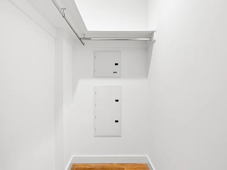 101 W 15th St #627 — Photo 10