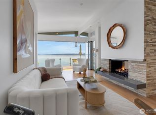 12055 30th Ave SW, Burien, WA 98146