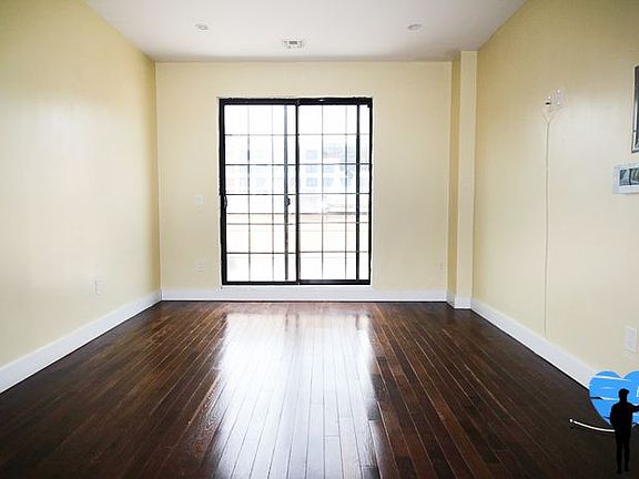 5th image of 60 Jefferson St APT 4A