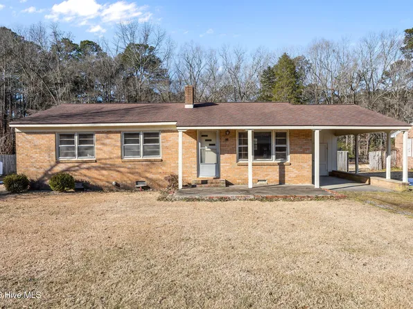 311 Crandell St, Robersonville, NC 27871