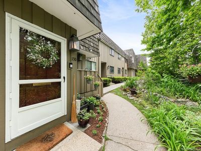 130 Gillies Ln #130, Norwalk, CT, 06854
