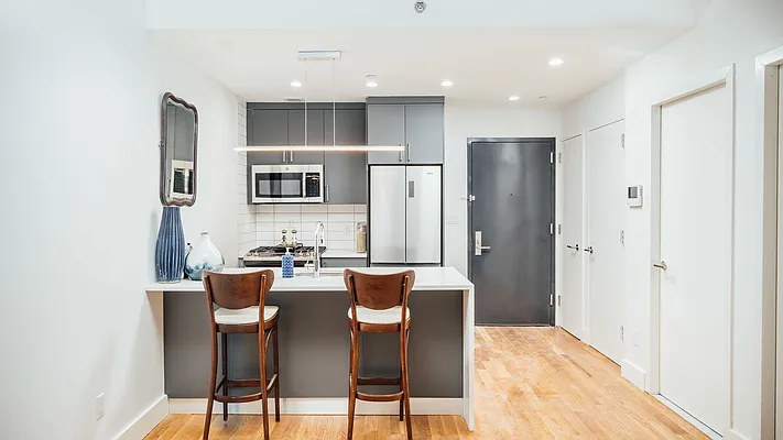 Rented by Nooklyn NYC LLC | media 32