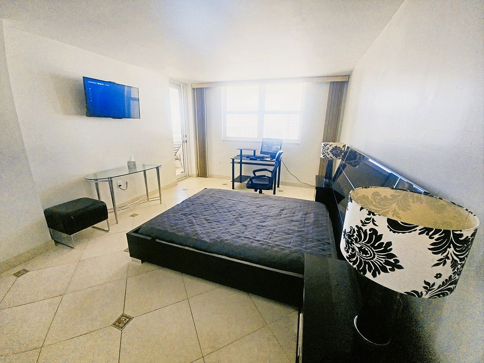 Master Bedroom and Balcony, walk-in closet