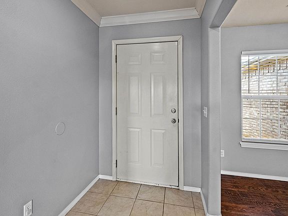 5th image of 6105 Meadow Well Ave