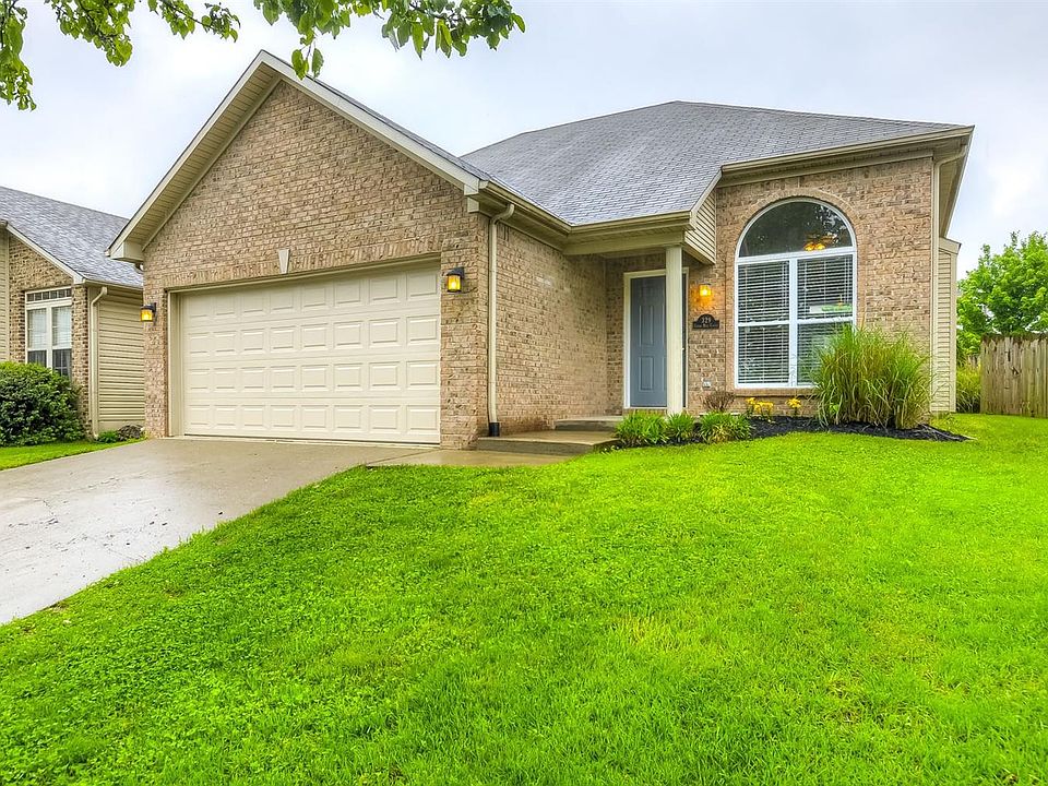 1st image of 329 Cedar Mill Cir