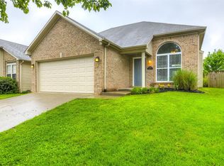 329 Cedar Mill Cir, Lexington, KY 40511