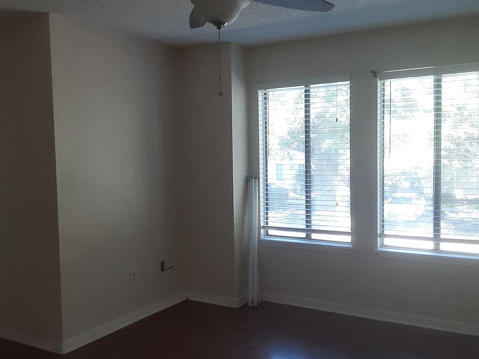1st image of 3555 Sable Palm Ln