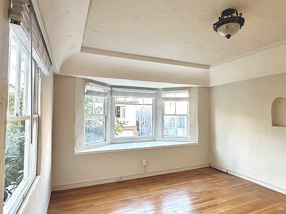 2nd image of 468 Stow Ave #1