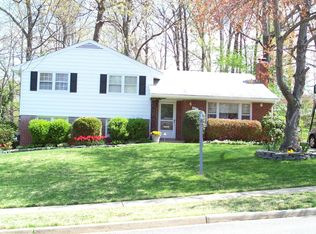 5411 Inverchapel Rd, Springfield, VA 22151