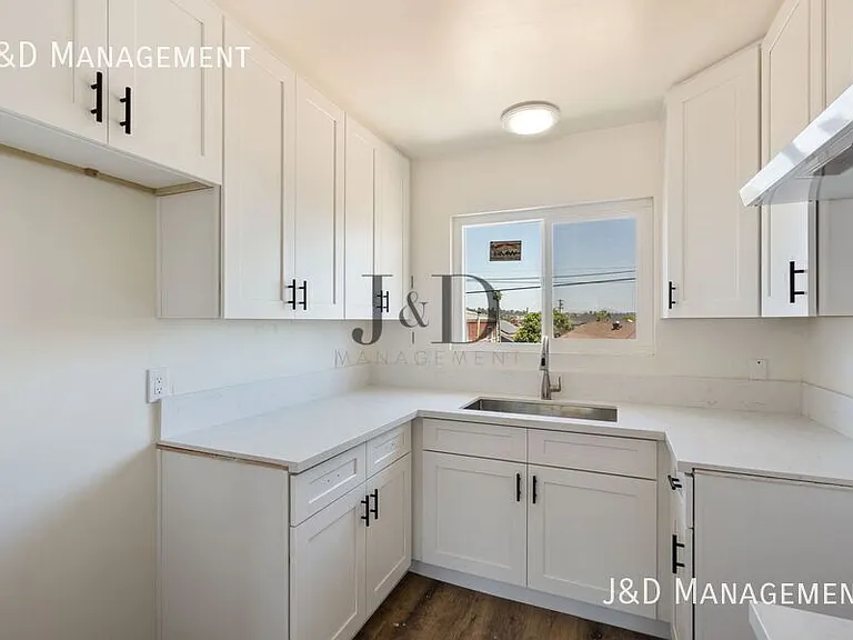 2248 Ocean View Blvd #5 — Photo 7