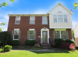 392 Pine Ridge Dr, Venetia, PA 15367