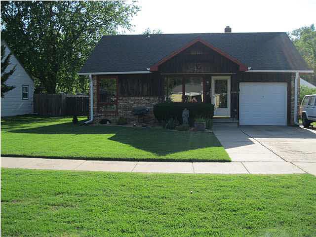 1st image of 1909 S Millwood St