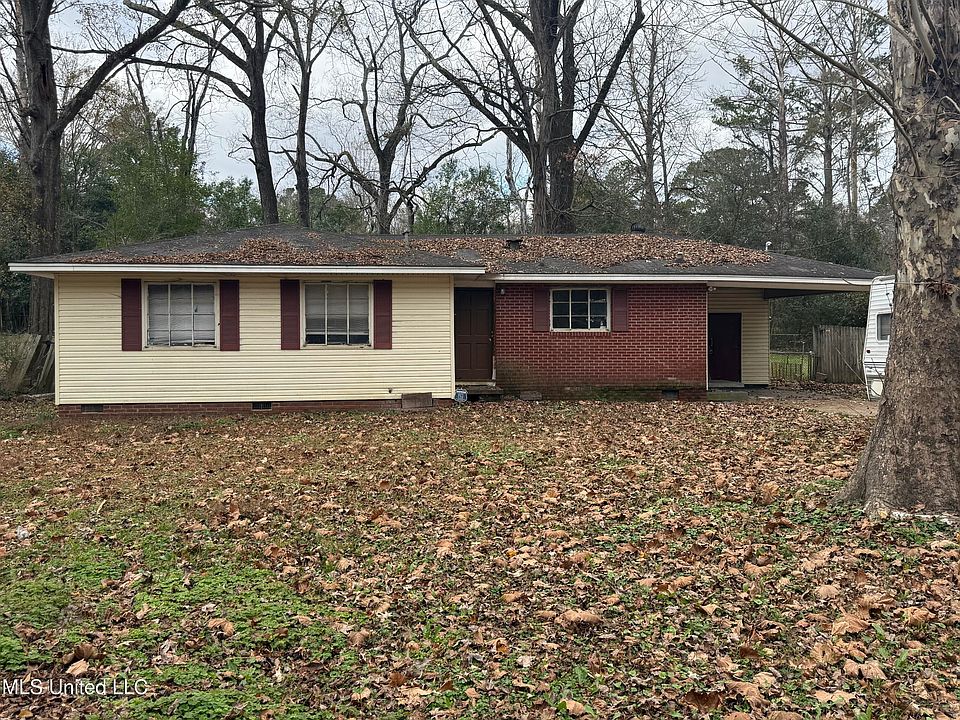 1st image of 3103 Woodside Dr