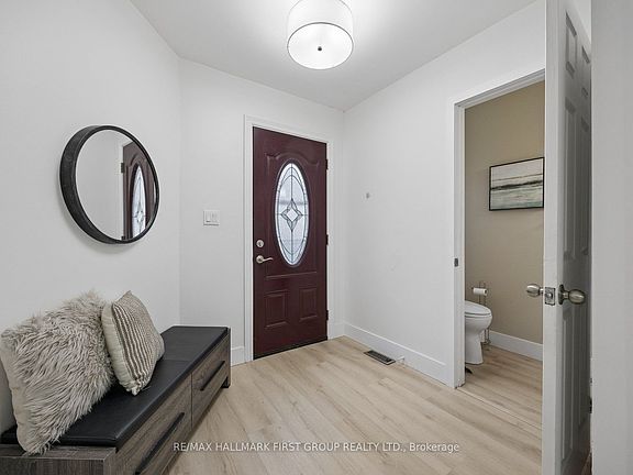 2nd image of 4 Lowder Pl
