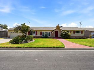 335 E Sycamore Dr, Hanford, CA 93230