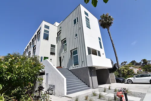 2533 S Curson Ave #3H Photo 1