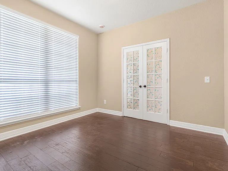 5488 Devonwood St — Photo 29
