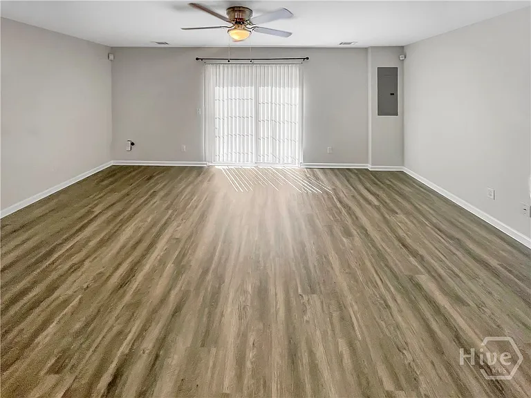 40 Transom Rd — Photo 5