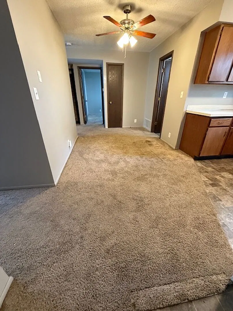 2408 S 10th St — Photo 4