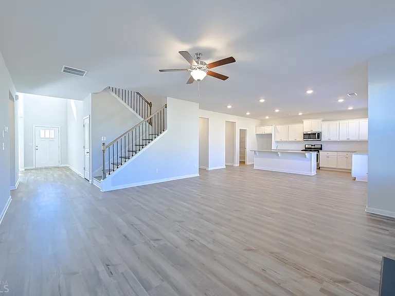 303 Eleanora Xing — Photo 9