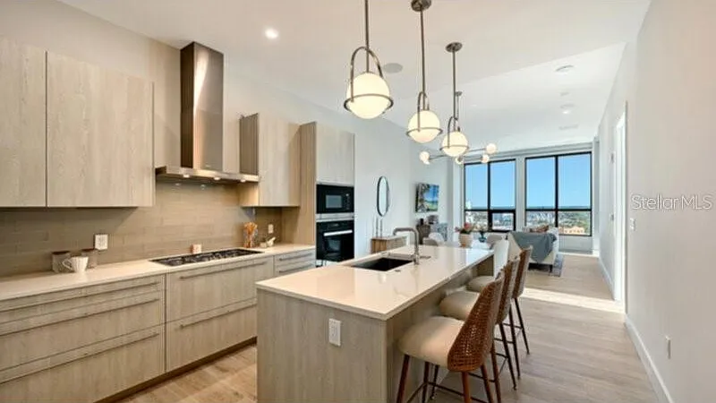 2 bed, 2.0 bath, 1122 sqft, $4,000 — Photo 4