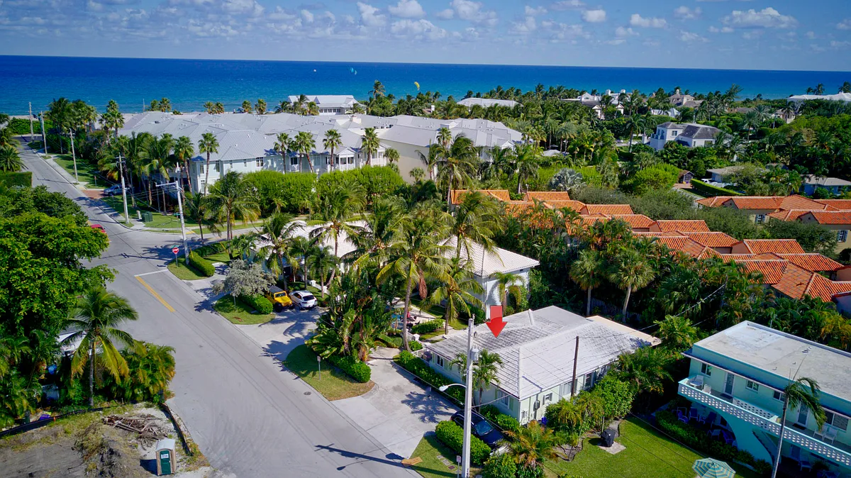 Building Photo - 1020 Casuarina Rd