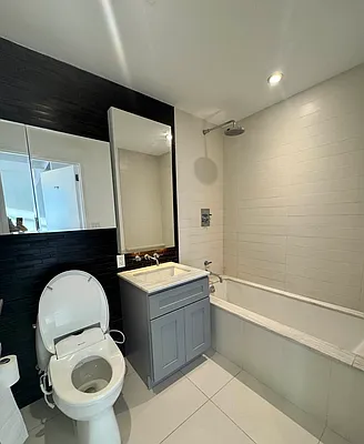 Rented by YouYork Management LLC | media 25