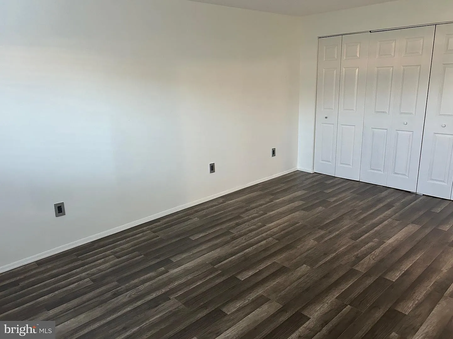 2 bed, 1.0 bath, 889 sqft, $2,000 — Photo 3