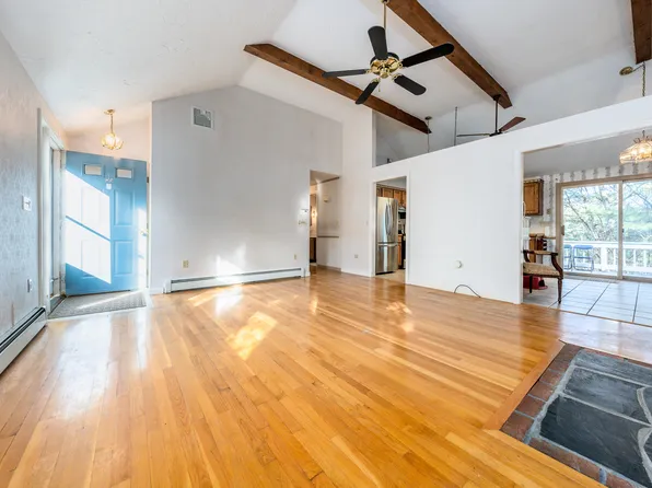 105 Captain Carleton's Road, Cotuit, MA 02635