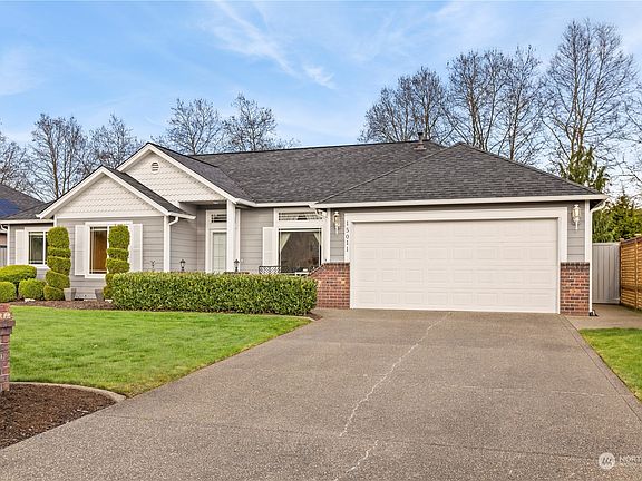 3rd image of 15011 148th Avenue Ct E