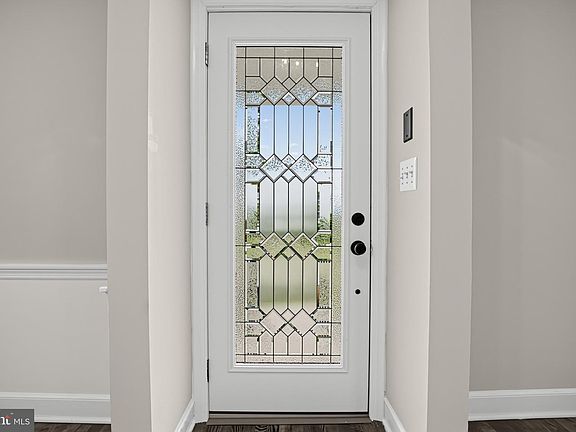 3rd image of 3101 Nottingham Way