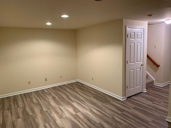 4th image of 15435 Windsong Ln