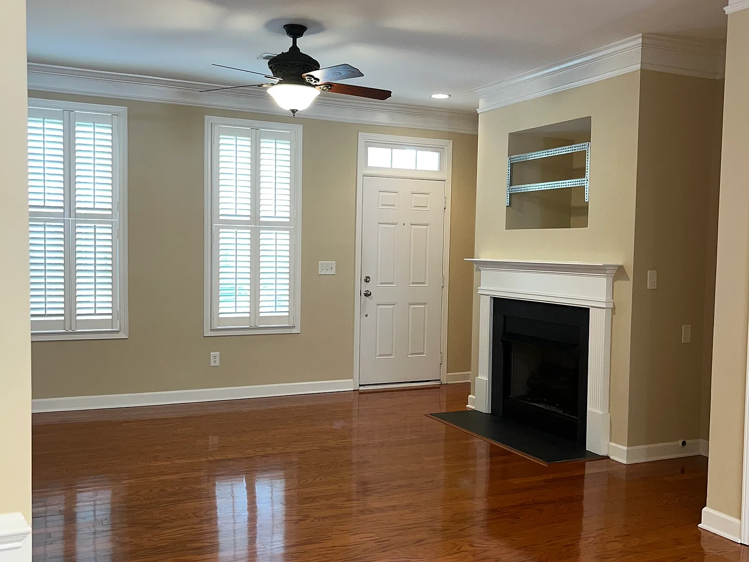 2 bed, 2.5 bath, 1152 sqft, $1,695 — Photo 3