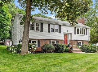 3 Englewood Dr, Wilmington, MA 01887