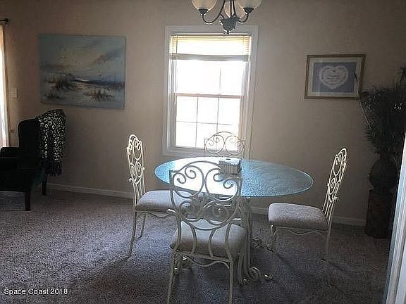 5th image of 125 E Colonial Ct APT D
