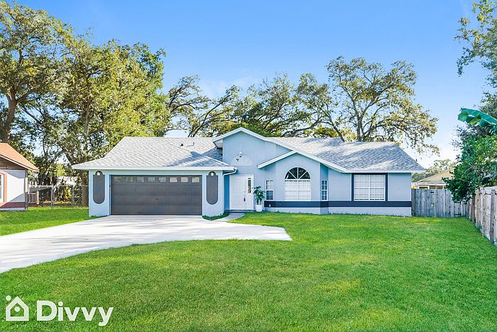 1st image of 912 English Oaks Ct