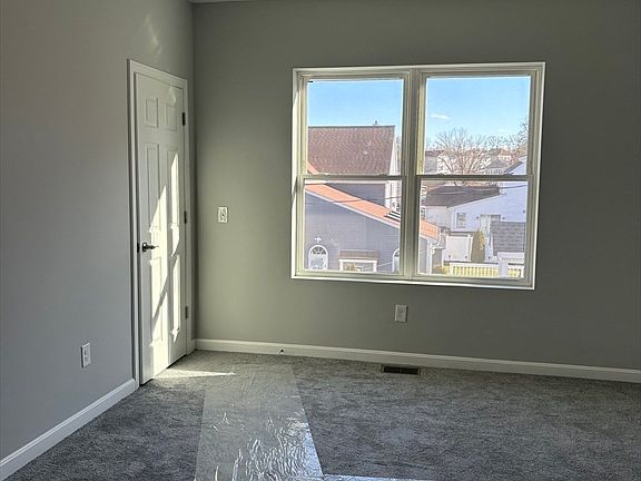 4th image of 184 Avenue C Floor 2