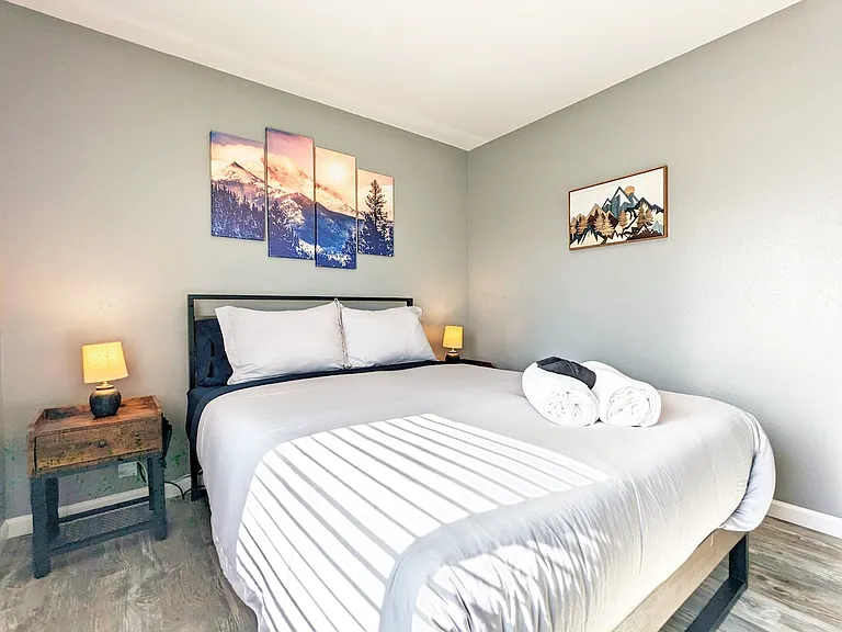 3330 Mirage Dr — Photo 10