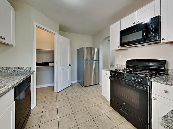 4th image of 18023 Kinsale Valley Ln