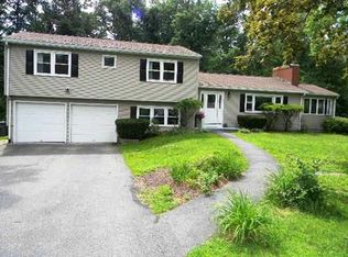 18 Ruth Dr, Wilbraham, MA 01095