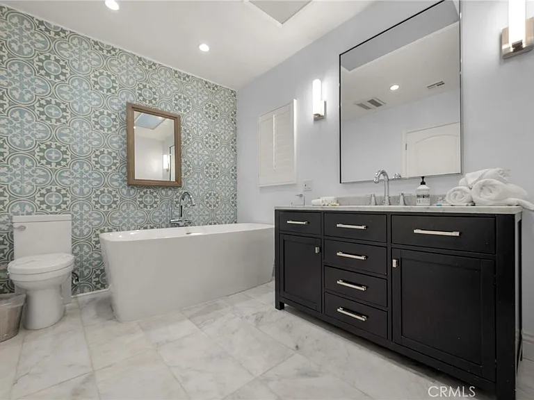 5932 Lubao Ave — Photo 20