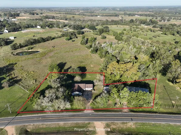8133 Ernst Pkwy, Industry, TX 78944